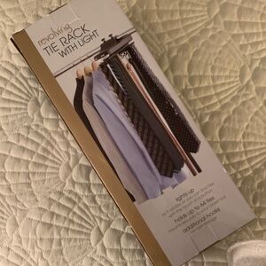 Rotating Tie & Belt Organizer with LED Light - New in box-